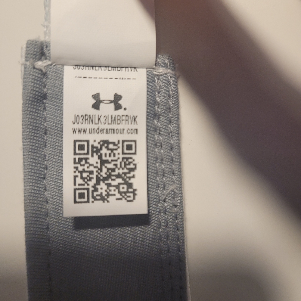 Under Armour Golf Tennis Pickleball Visor. - Picture 8 of 8